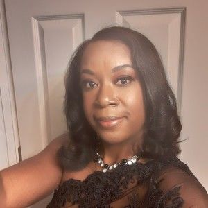 Meet your Posher, Lajoyce